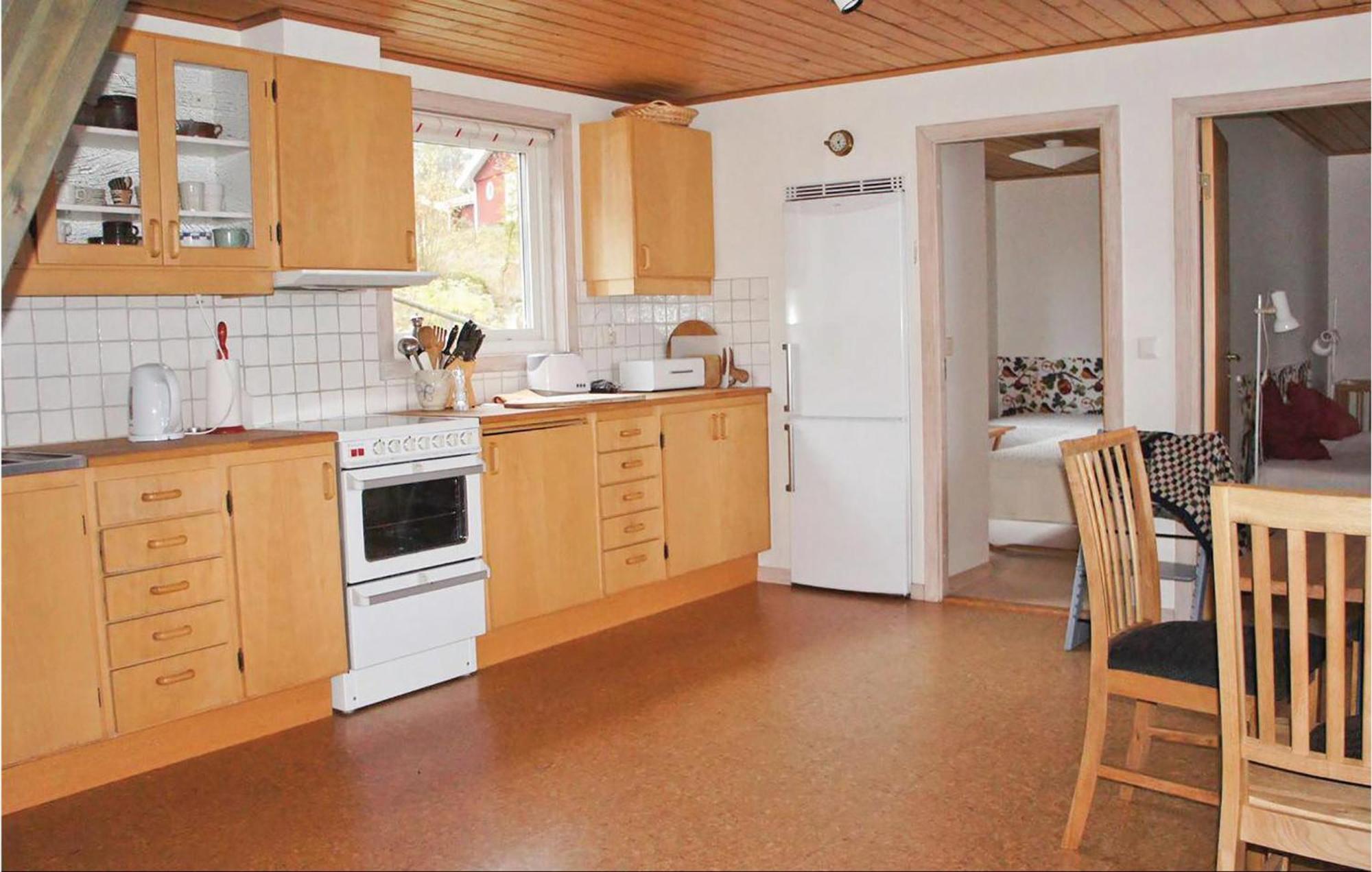 3 Bedroom Gorgeous Home In Smalandsstenar Sannas Exterior foto